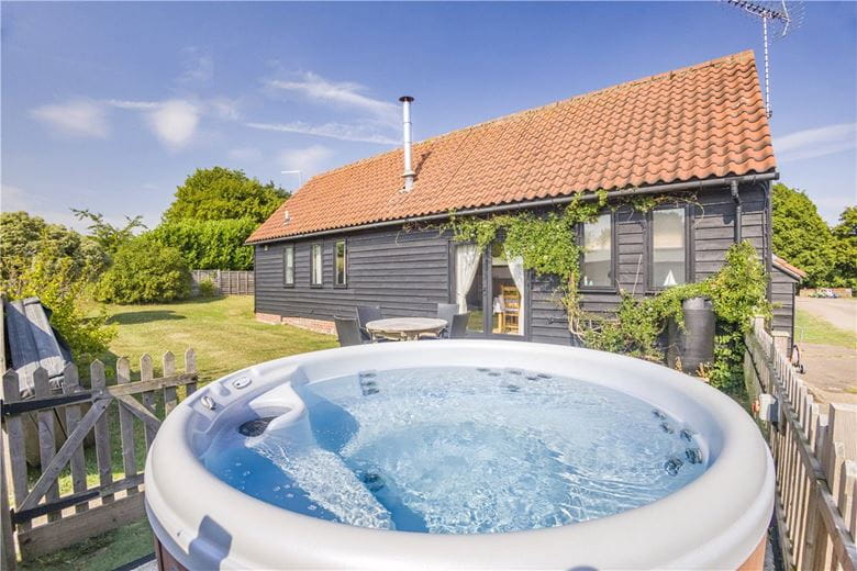  House, Cookley, Halesworth IP19 - Available