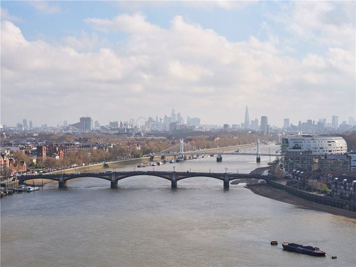 4 bedroom flat, Waterfront Drive, Chelsea Waterfront SW10 - Available