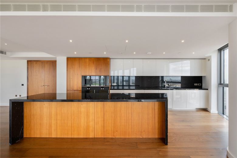 5 bedroom flat, Waterfront Drive, Chelsea Waterfront SW10 - Available