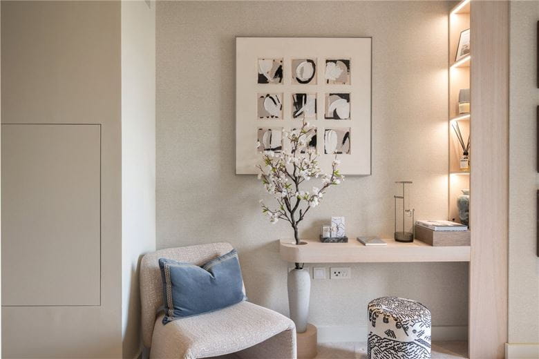 5 bedroom flat, Waterfront Drive, Chelsea Waterfront SW10 - Available