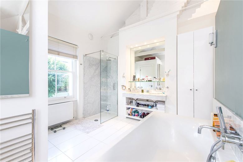 4 bedroom house, Limerston Street, Chelsea SW10 - Sold