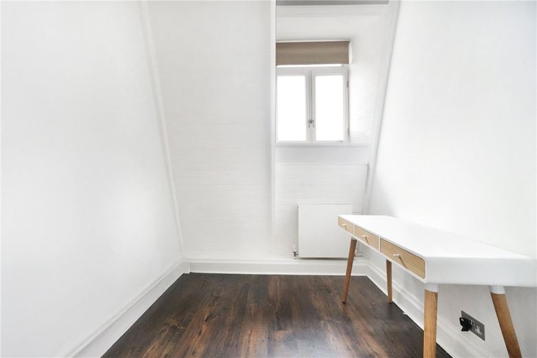 2 bedroom flat, Harrington Road, South Kensington SW7 - Available