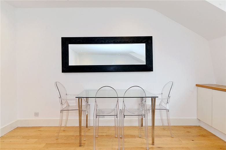 1 bedroom flat, Hans Road, Knightsbridge SW3 - Available