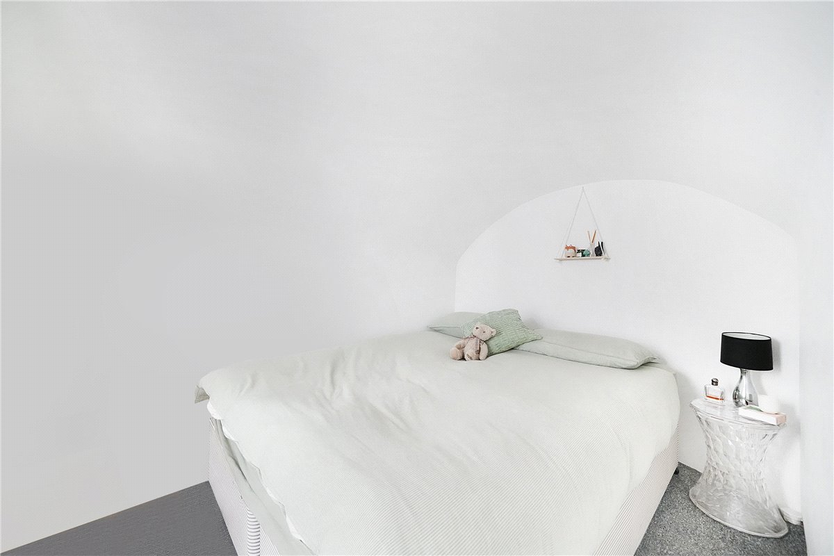 2 bedroom flat, Warwick Way, Pimlico SW1V - Available