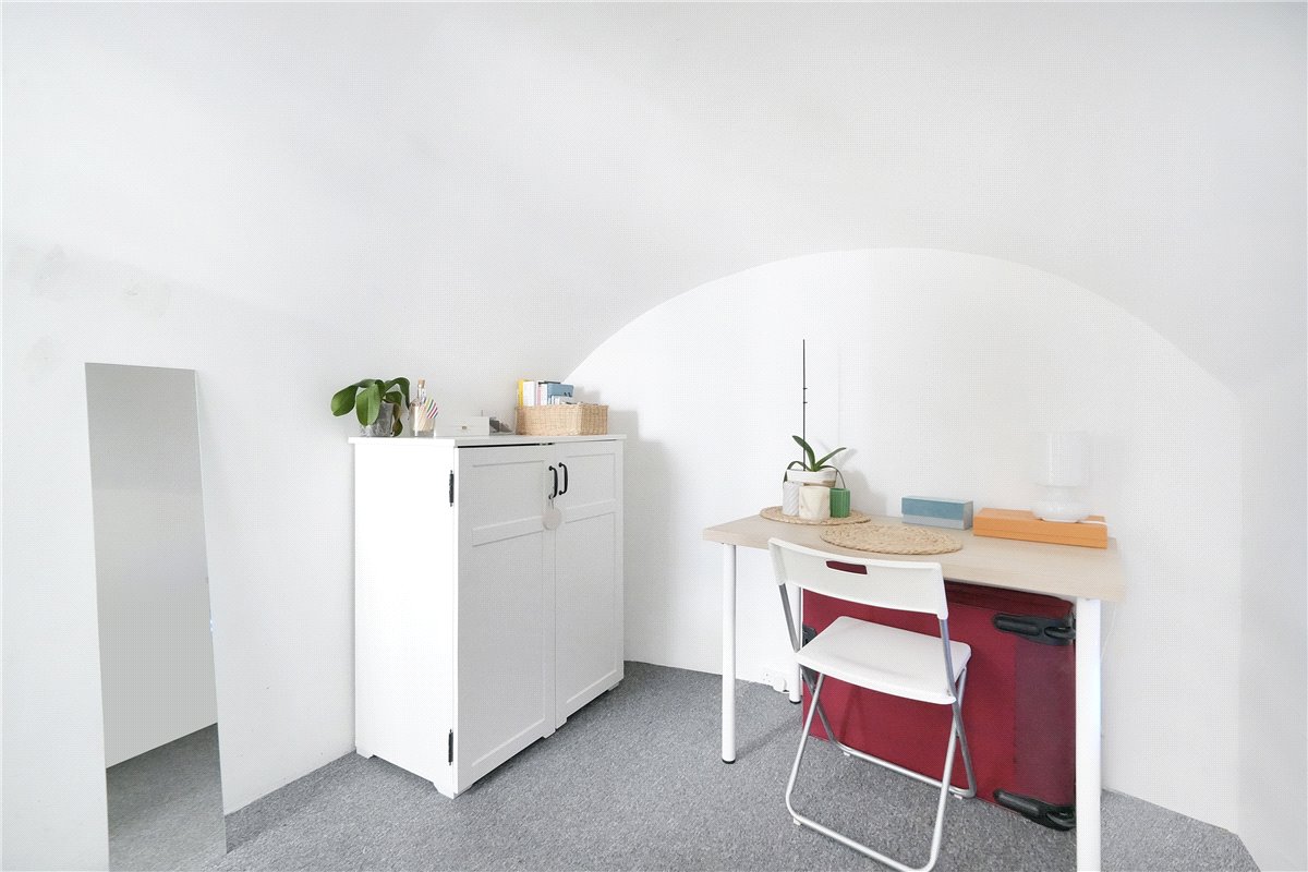 2 bedroom flat, Warwick Way, Pimlico SW1V - Available