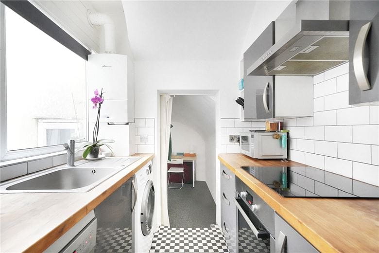 2 bedroom flat, Warwick Way, Pimlico SW1V - Available