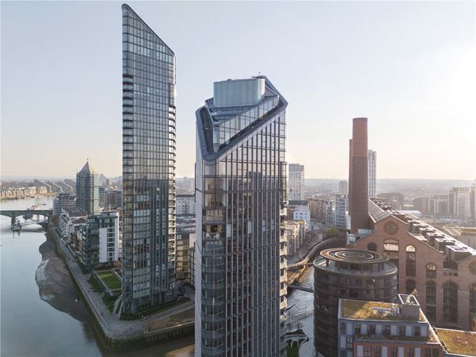 4 bedroom flat, Waterfront Drive, Chelsea Waterfront SW10 - Available