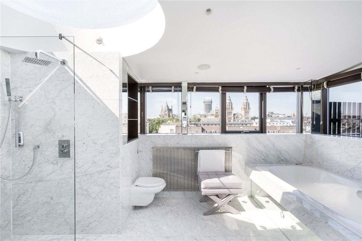 3 bedroom flat, Harrington Road, South Kensington SW7 - Available