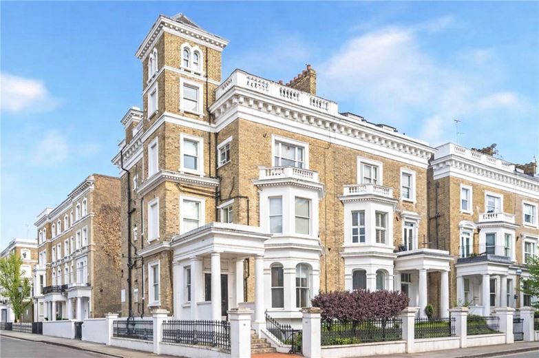 1 bedroom flat, Redcliffe Gardens, Chelsea SW10 - Available