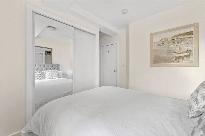 1 bedroom flat, Sloane Avenue, Chelsea SW3 - Available