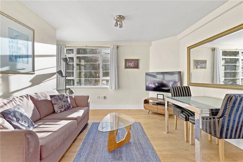 1 bedroom flat, Sloane Avenue, Chelsea SW3 - Available