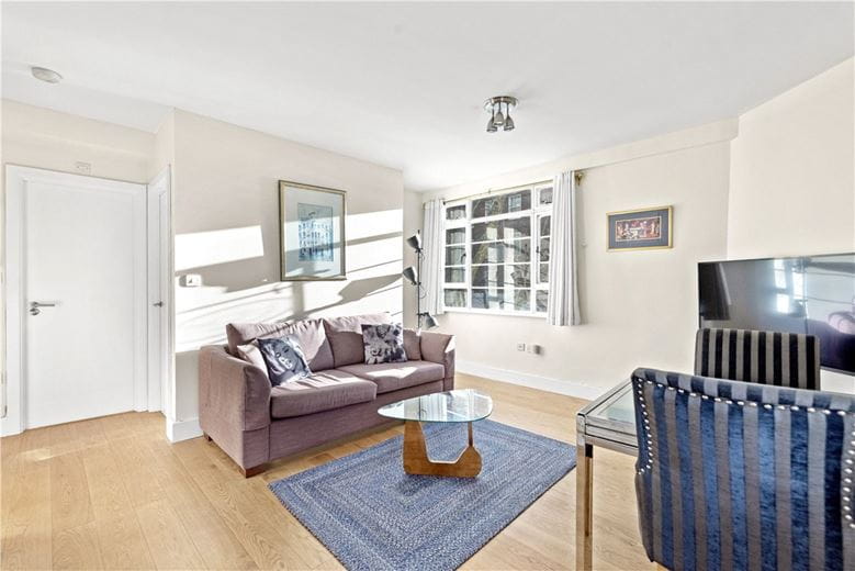 1 bedroom flat, Sloane Avenue, Chelsea SW3 - Available