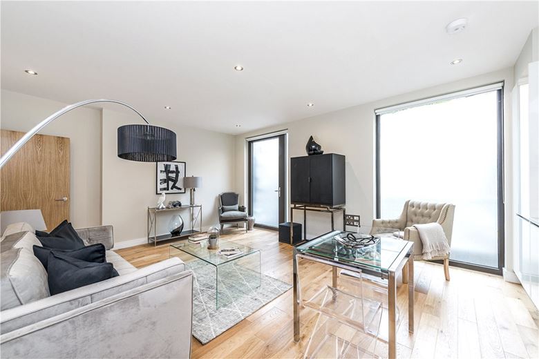 3 bedroom flat, Elgin Avenue, Maida Vale W9 - Sold