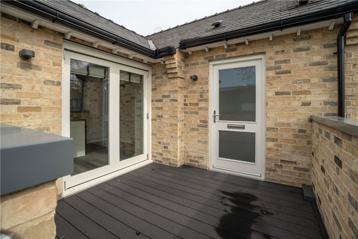 1 bedroom flat, Eagle Yard, Great Eastern Street CB1 - Sold