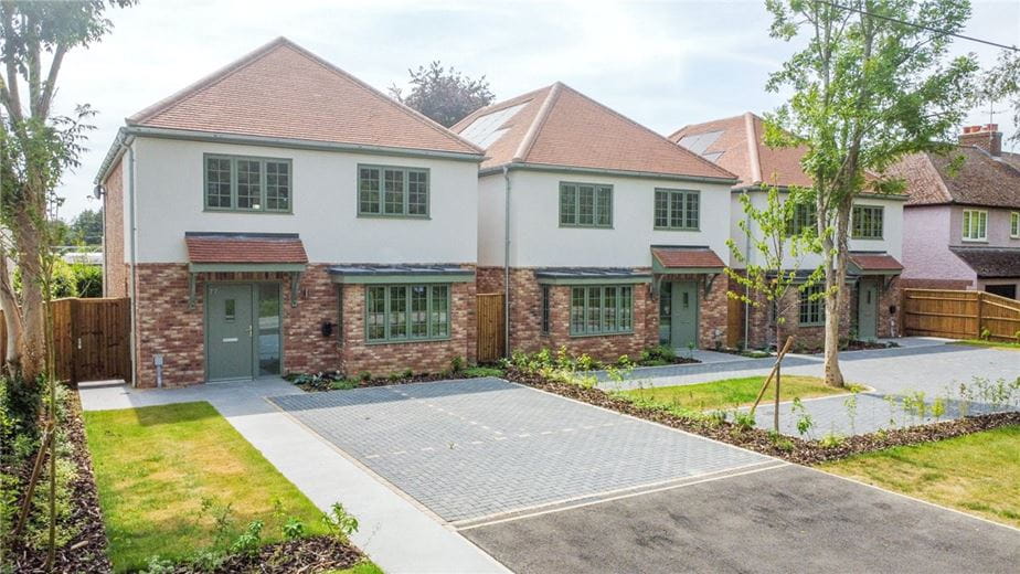 4 bedroom house, Hauxton Road, Little Shelford CB22 - Available