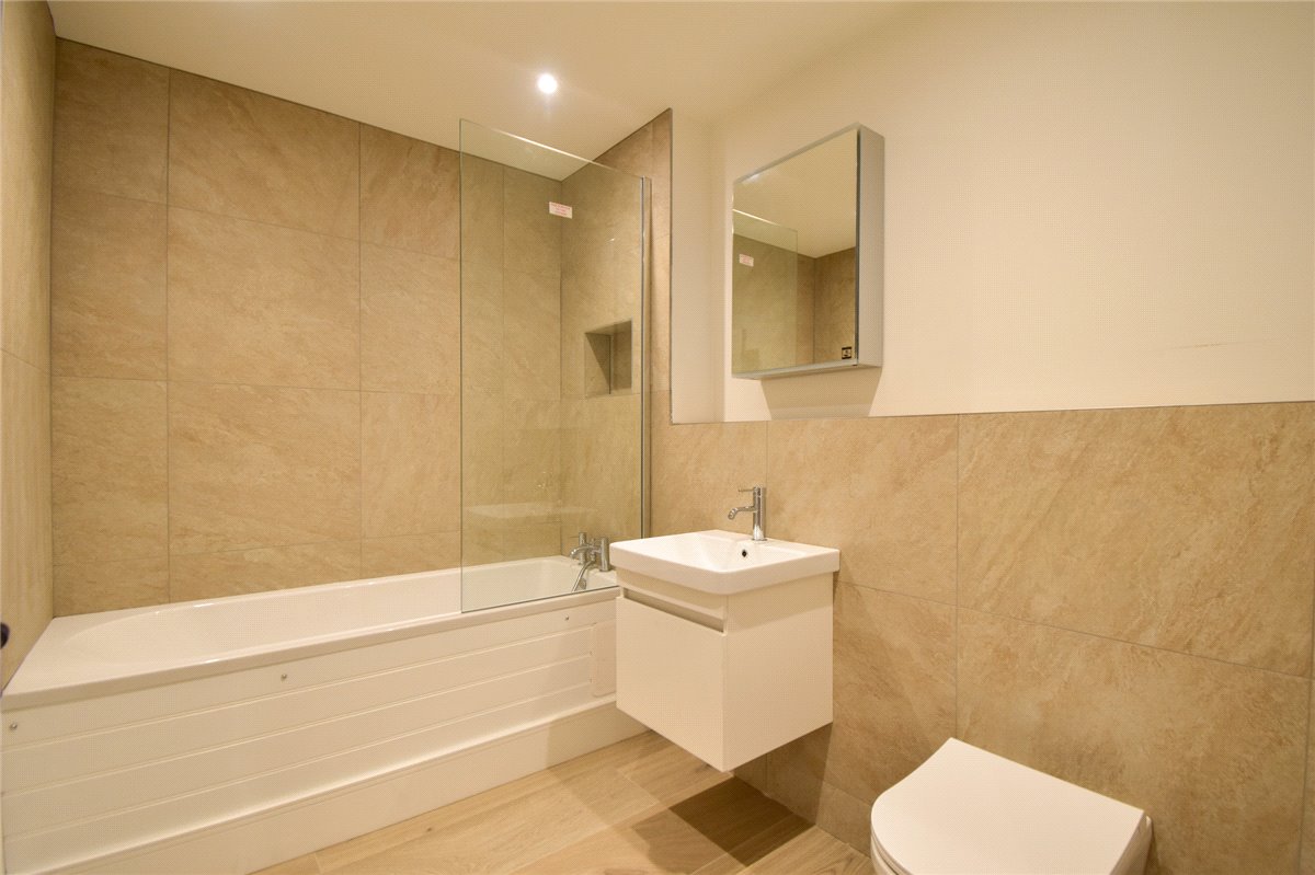 4 bedroom house, Hauxton Road, Little Shelford CB22 - Sold STC