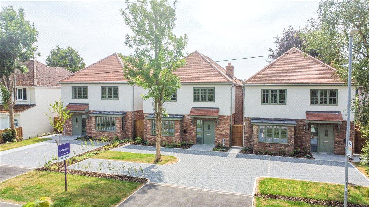 4 bedroom house, Hauxton Road, Little Shelford CB22 - Available