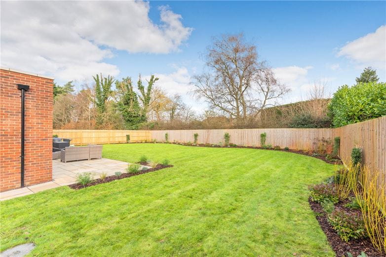 5 bedroom house, Oakfields, Preston SG4 - Sold