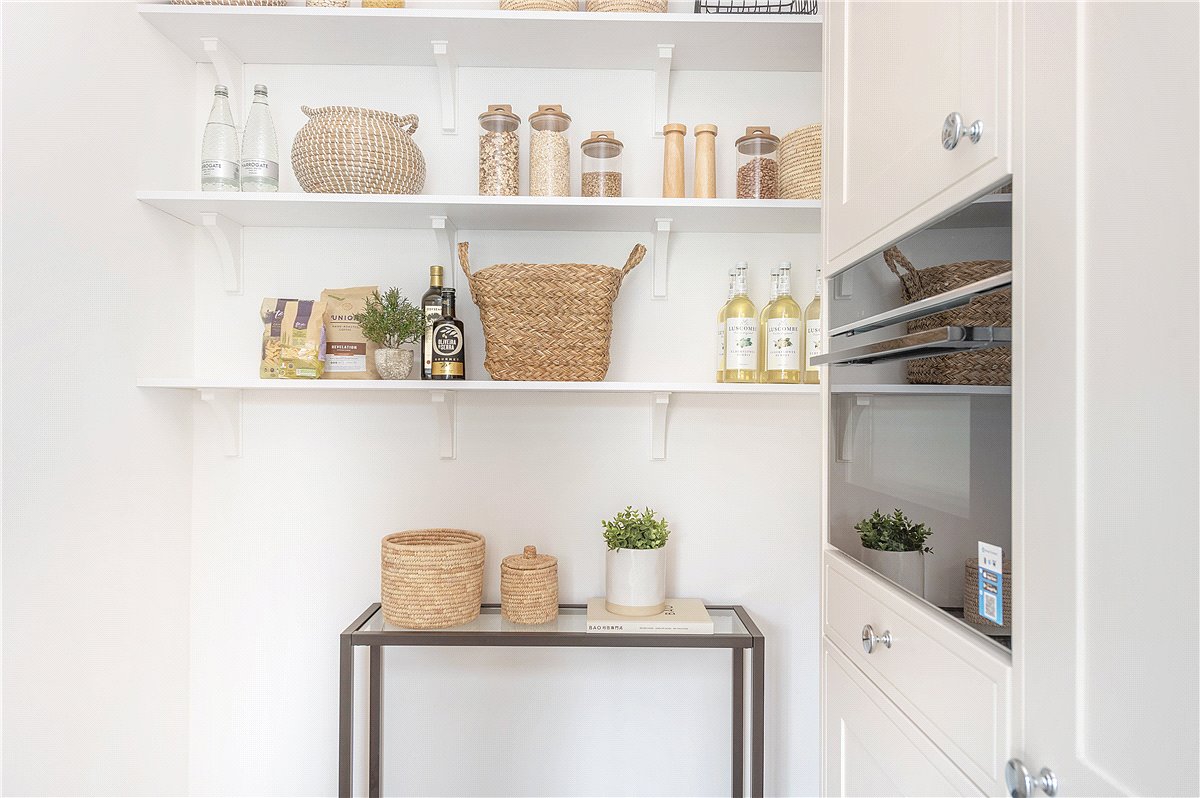 5 bedroom house, Oakfields, Preston SG4 - Sold