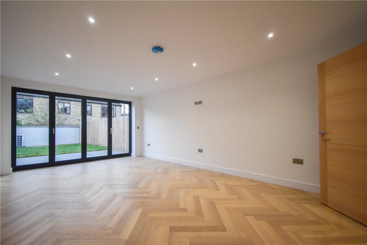 3 bedroom house, High Street, Chesterton CB4 - Available