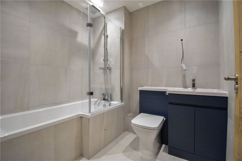 2 bedroom house, High Street, Chesterton CB4 - Available