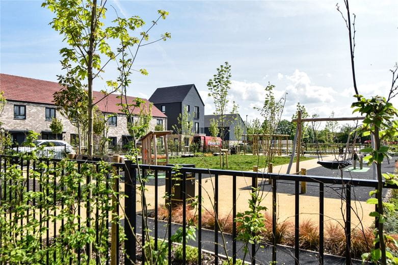 4 bedroom house, Grain Walk, Cherry Hinton CB1 - Available