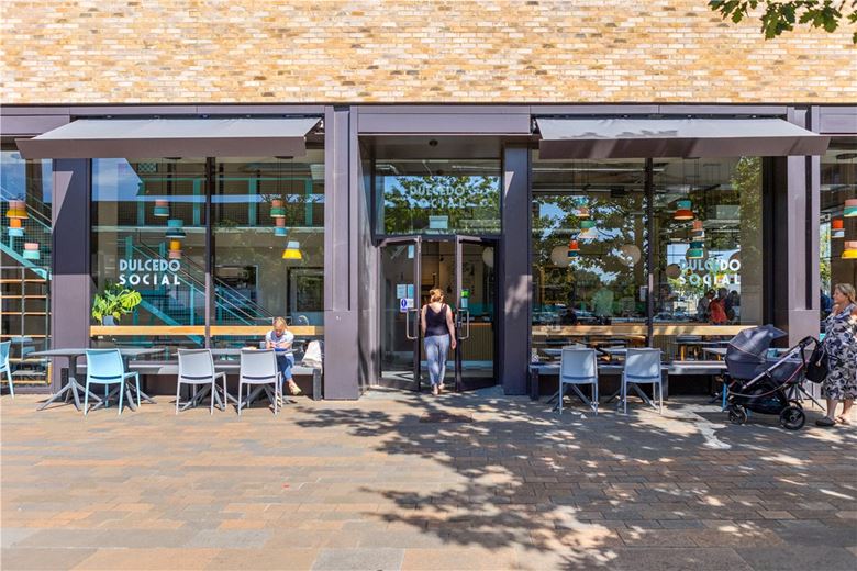 3 bedroom flat, Eddington Avenue, Eddington CB3 - Available