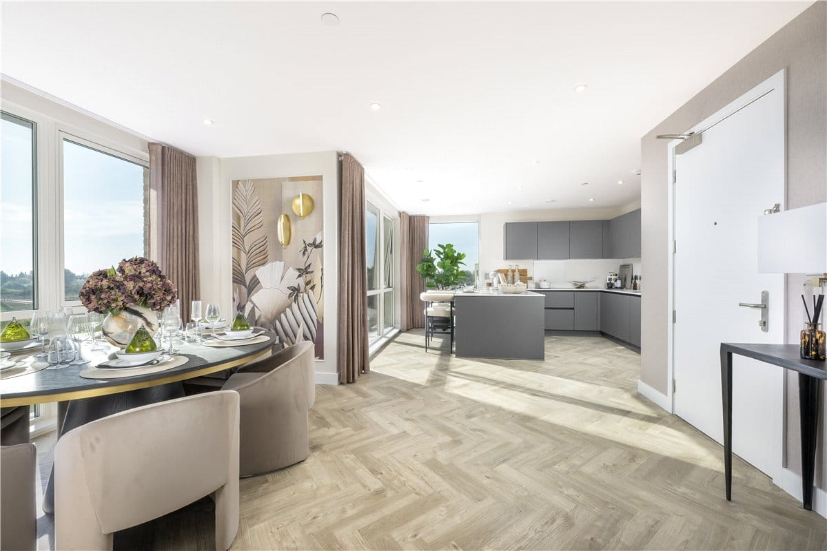 3 bedroom flat, Eddington Avenue, Eddington CB3 - Available