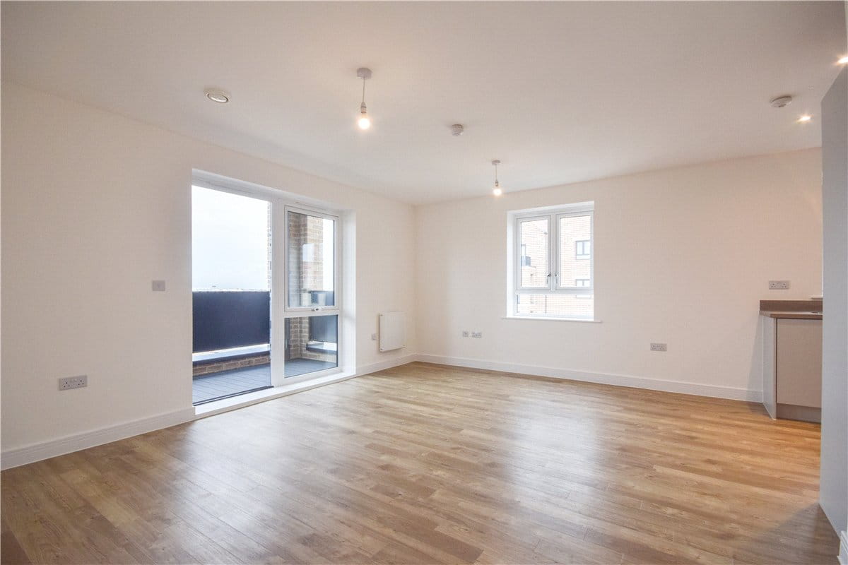 1 bedroom flat, Saffron Way, Cherry Hinton CB1 - Available