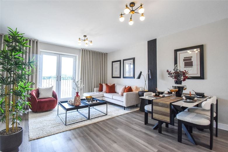 2 bedroom maisonette, Saffron Way, Cherry Hinton CB1 - Available