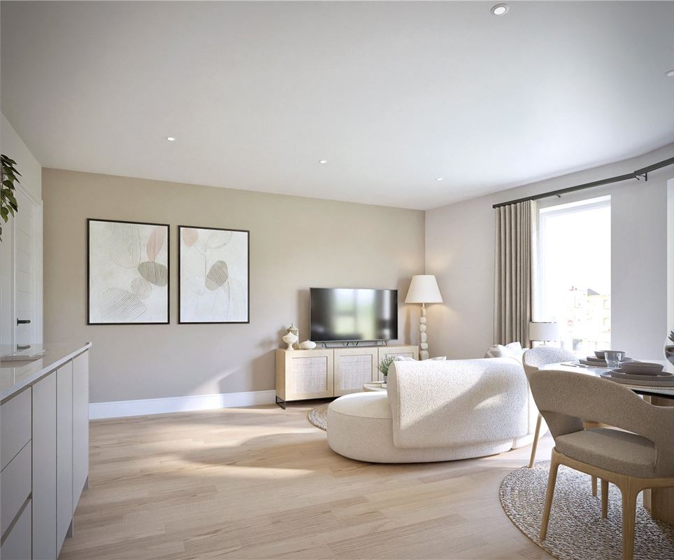 3 bedroom house, The Mews House, 5A Putney Bridge Road SW18 - Available