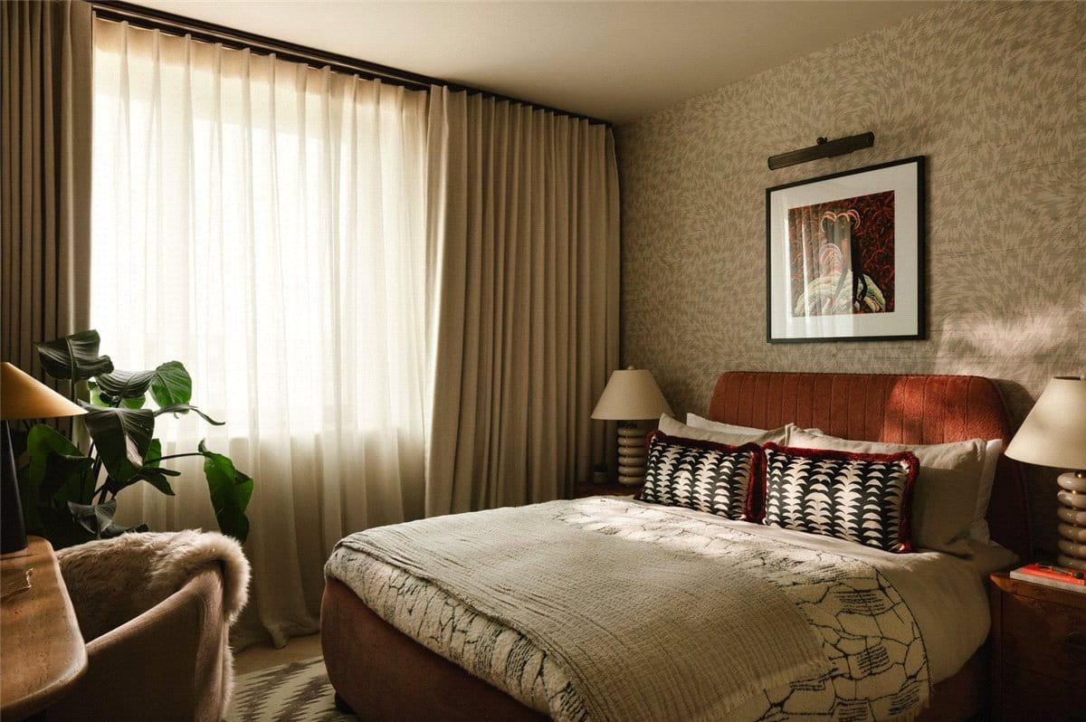 3 bedroom flat, Camden Goods Yard, Chalk Farm Road NW1 - Available