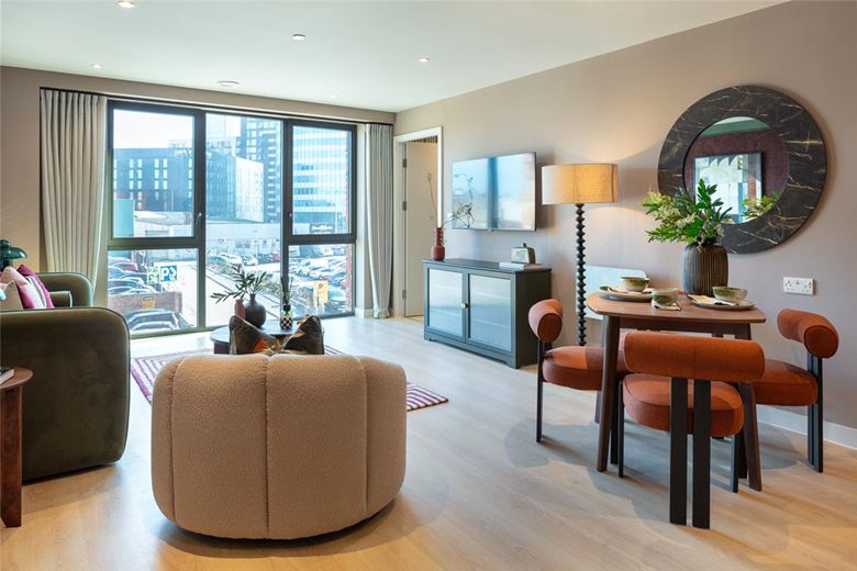 3 bedroom flat, Dutton Street, Manchester M3 - Available