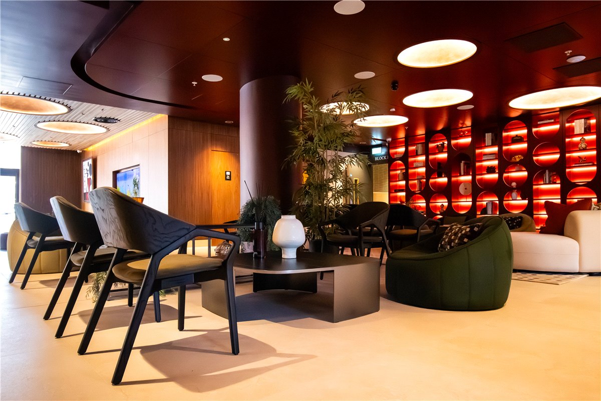 3 bedroom flat, Dutton Street, Manchester M3 - Available