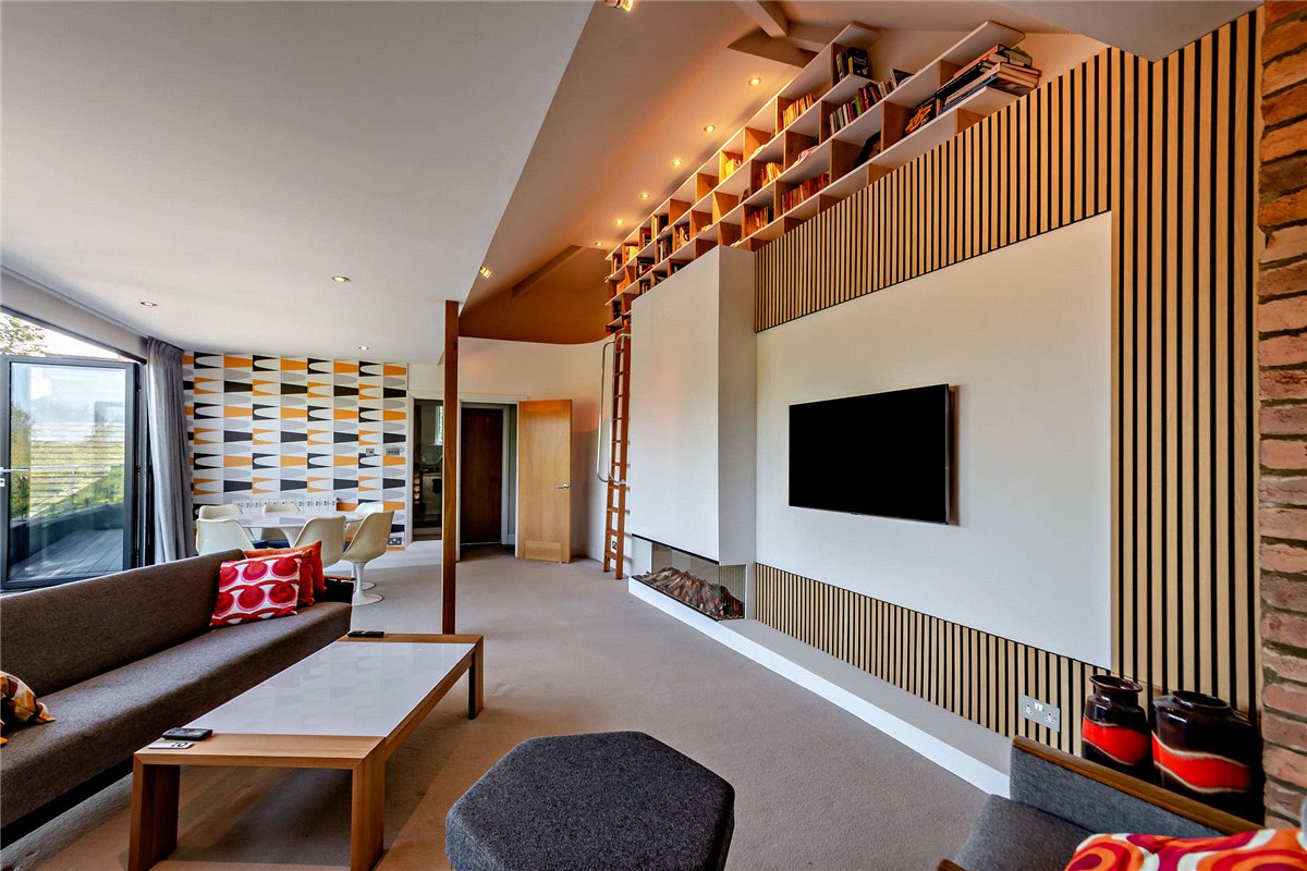 2 bedroom flat, Kent Road, Harrogate HG1 - Available