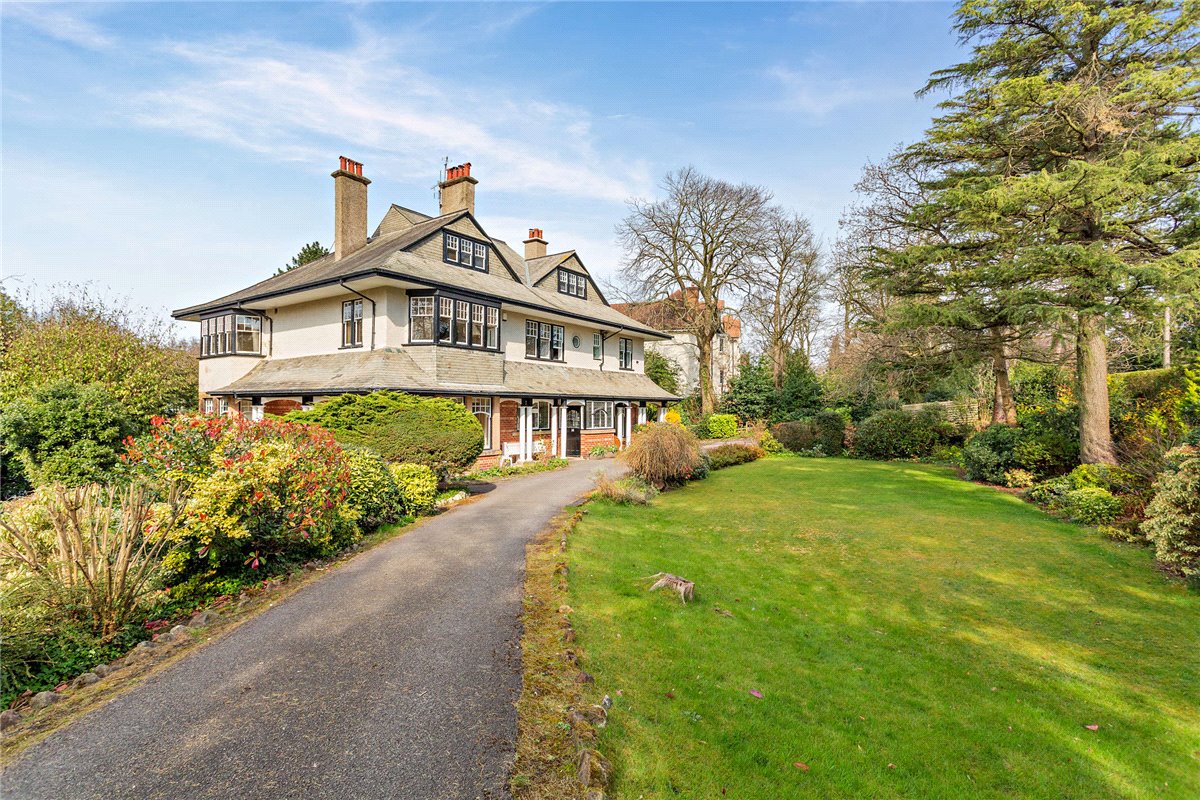 2 bedroom flat, Kent Road, Harrogate HG1 - Available