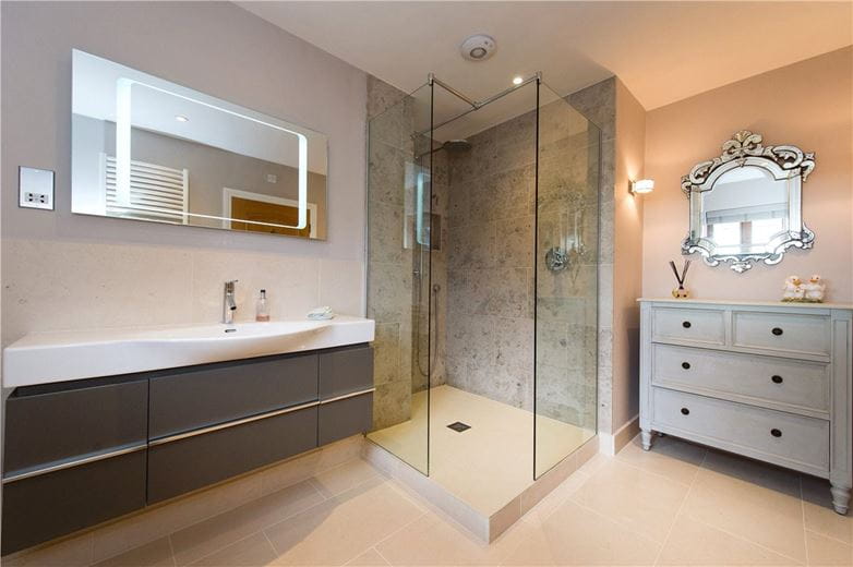 5 bedroom house, Fulwith Mill Lane, Harrogate HG2 - Available