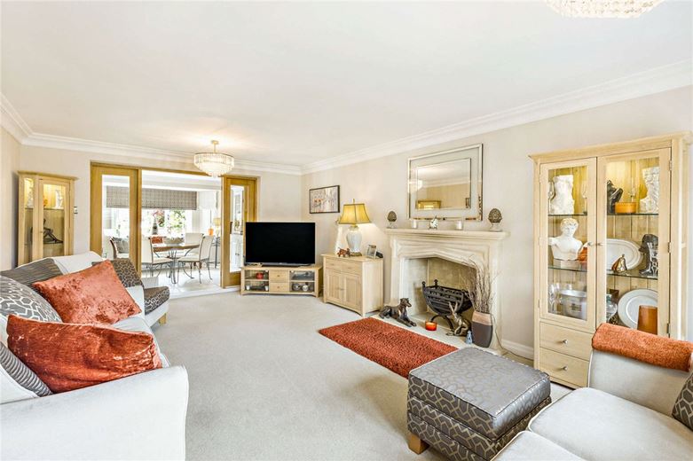 4 bedroom house, Walton Station Lane, Wakefield WF2 - Available