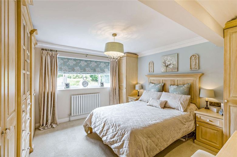 4 bedroom house, Walton Station Lane, Wakefield WF2 - Available