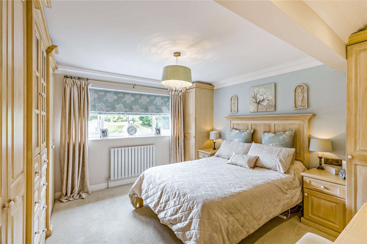 4 bedroom house, Walton Station Lane, Wakefield WF2 - Available