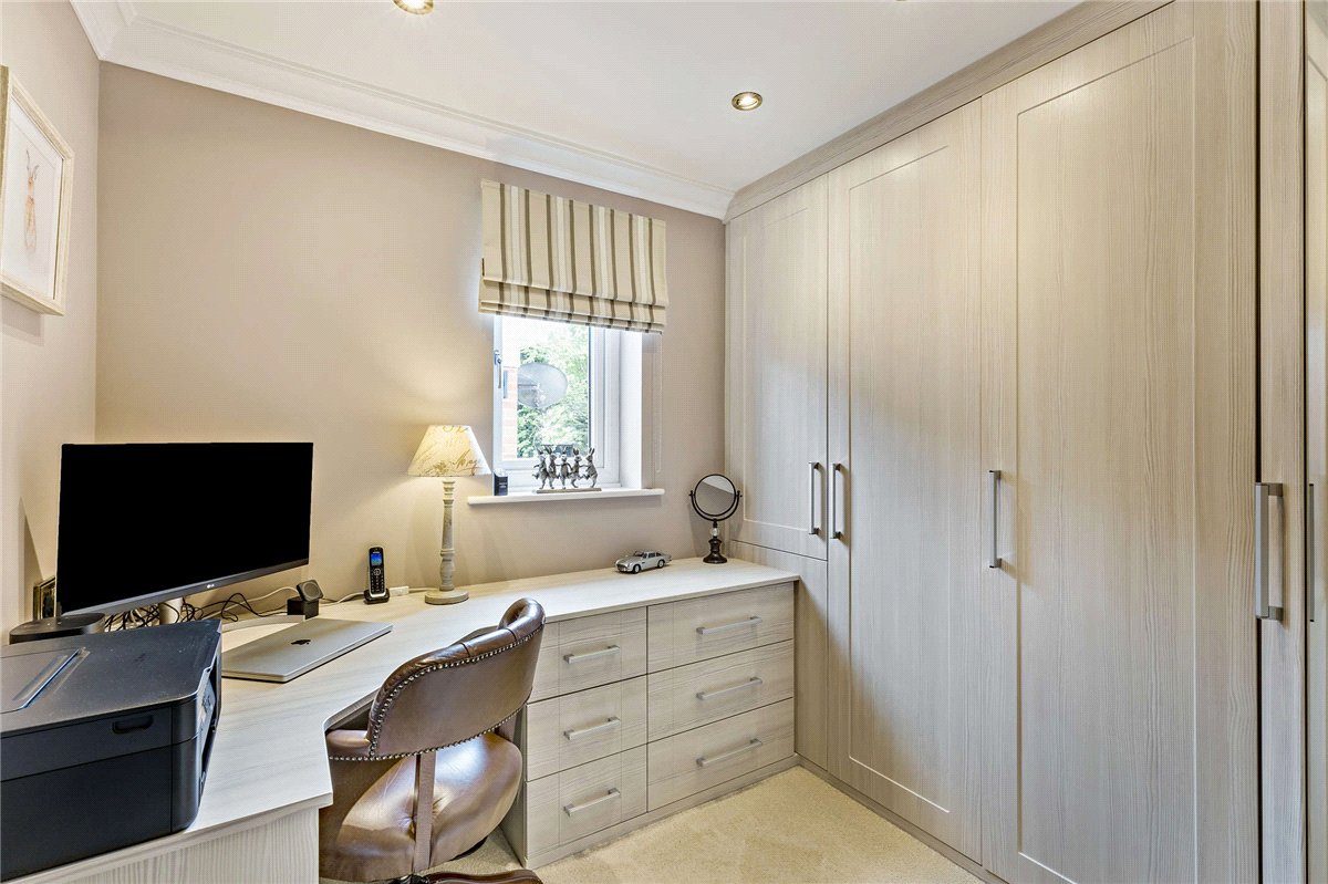 4 bedroom house, Walton Station Lane, Wakefield WF2 - Available