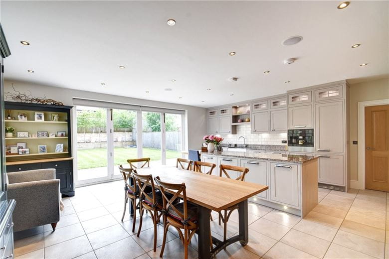 5 bedroom house, Harrowby House, Cornwall Road HG1 - Sold