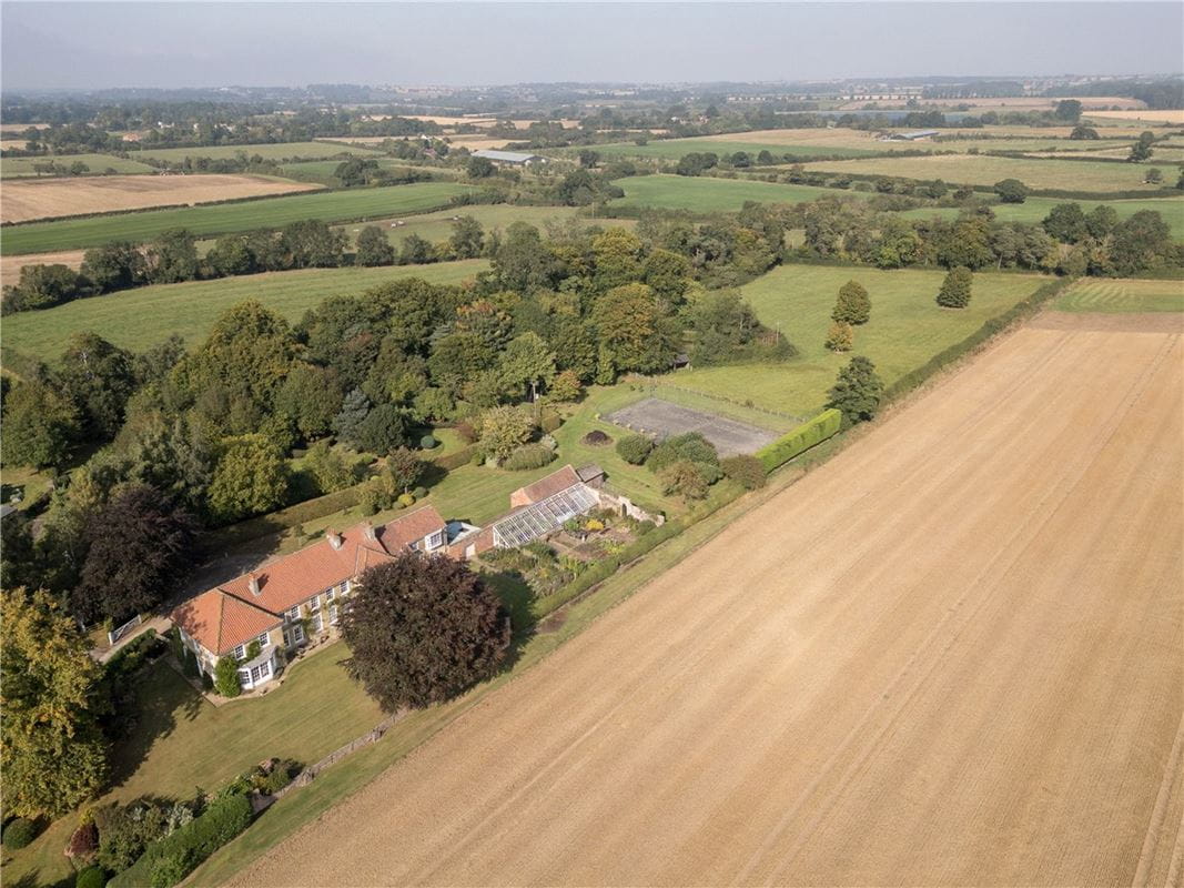 6 bedroom house, Near Bishop Monkton, North Yorkshire HG4 - Available
