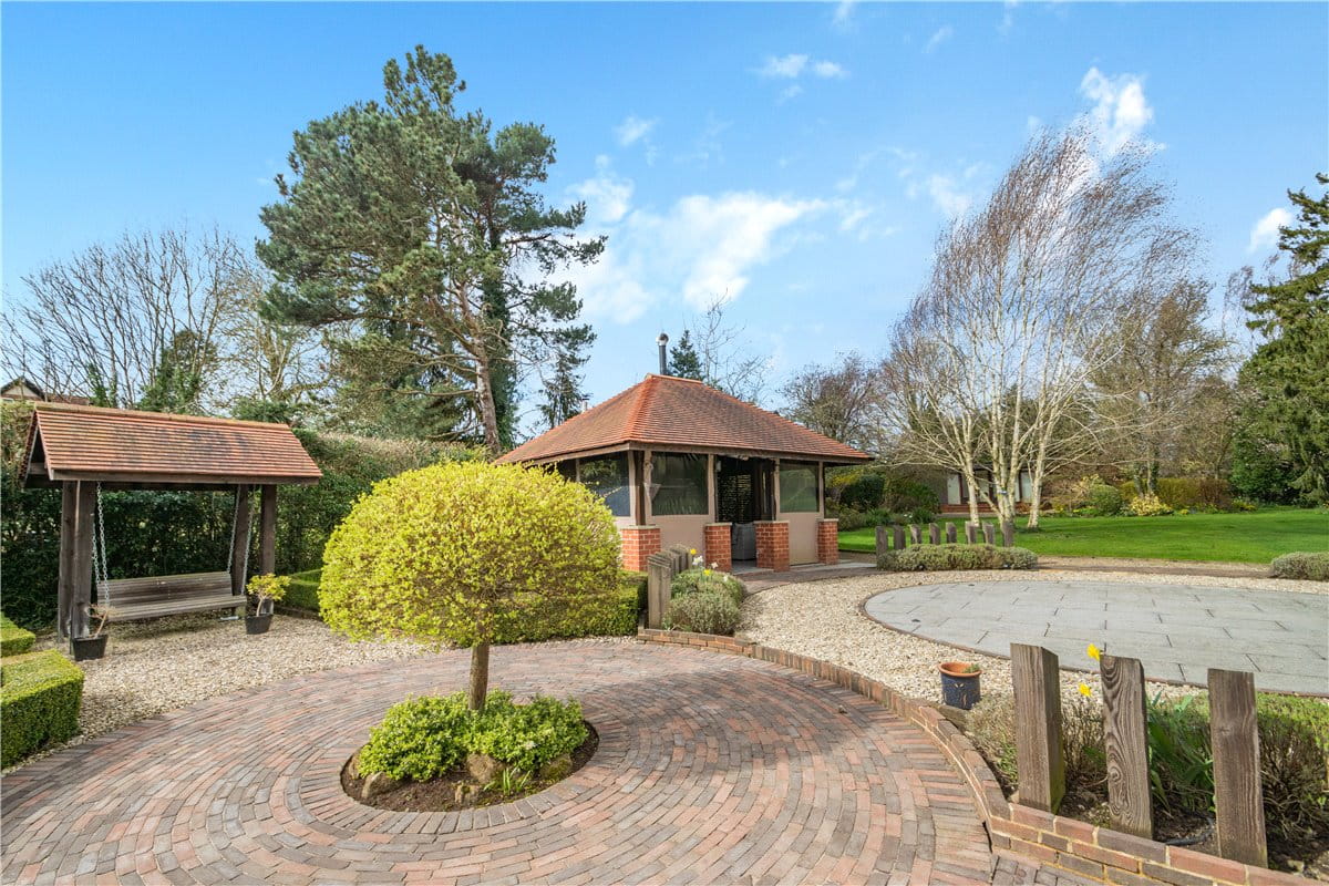 6 bedroom house, Fulwith Mill Lane, Harrogate HG2 - Available