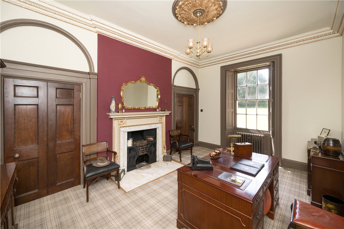  House, Wadworth, Doncaster DN11 - Available