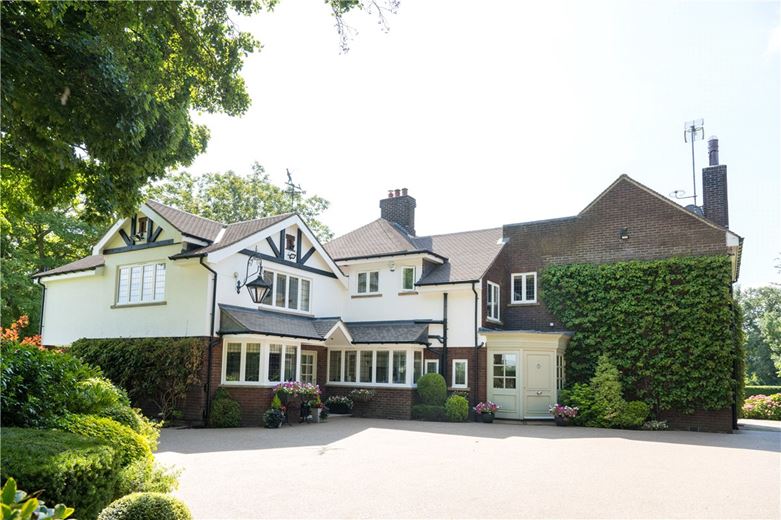 4 bedroom house, Woodgate Lane, Weeton LS17 - Available