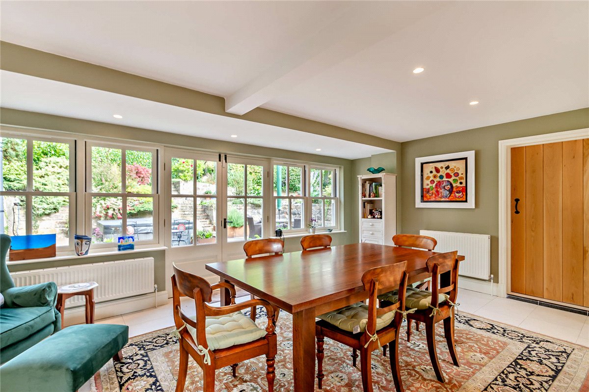 5 bedroom house, Shaw Lane, Farnham HG5 - Sold