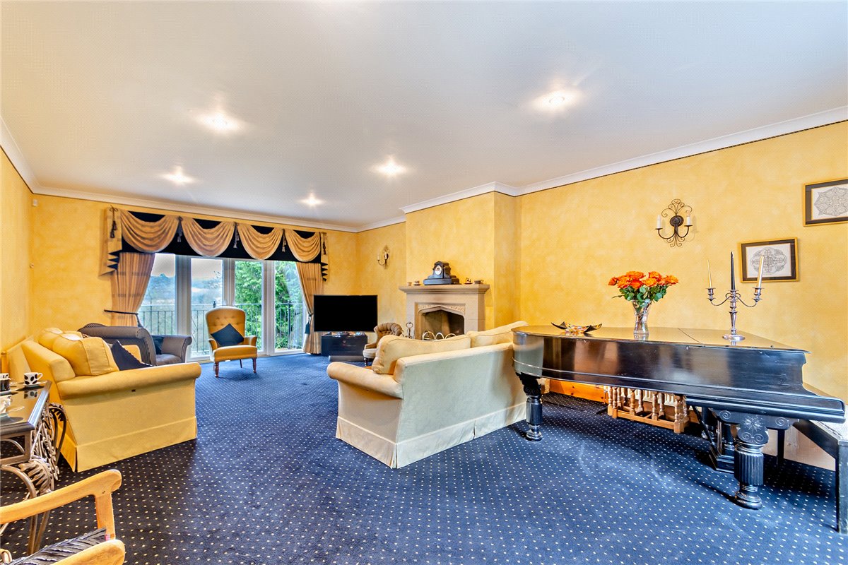 5 bedroom house, Nidd Bank, Knaresborough HG5 - Sold STC