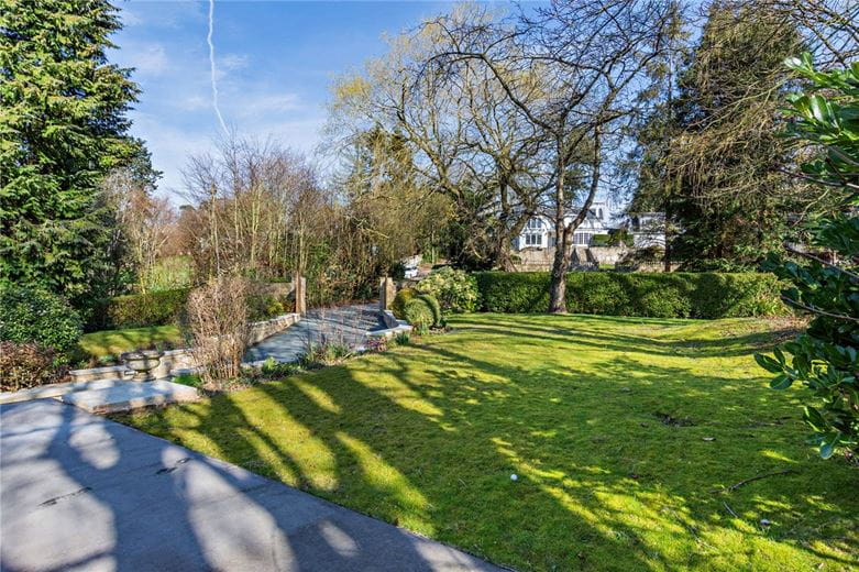 5 bedroom house, Nidd Bank, Knaresborough HG5 - Sold STC