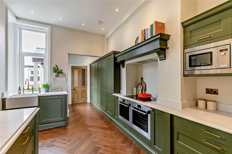 6 bedroom house, Crag Lane, Huby LS17 - Sold STC